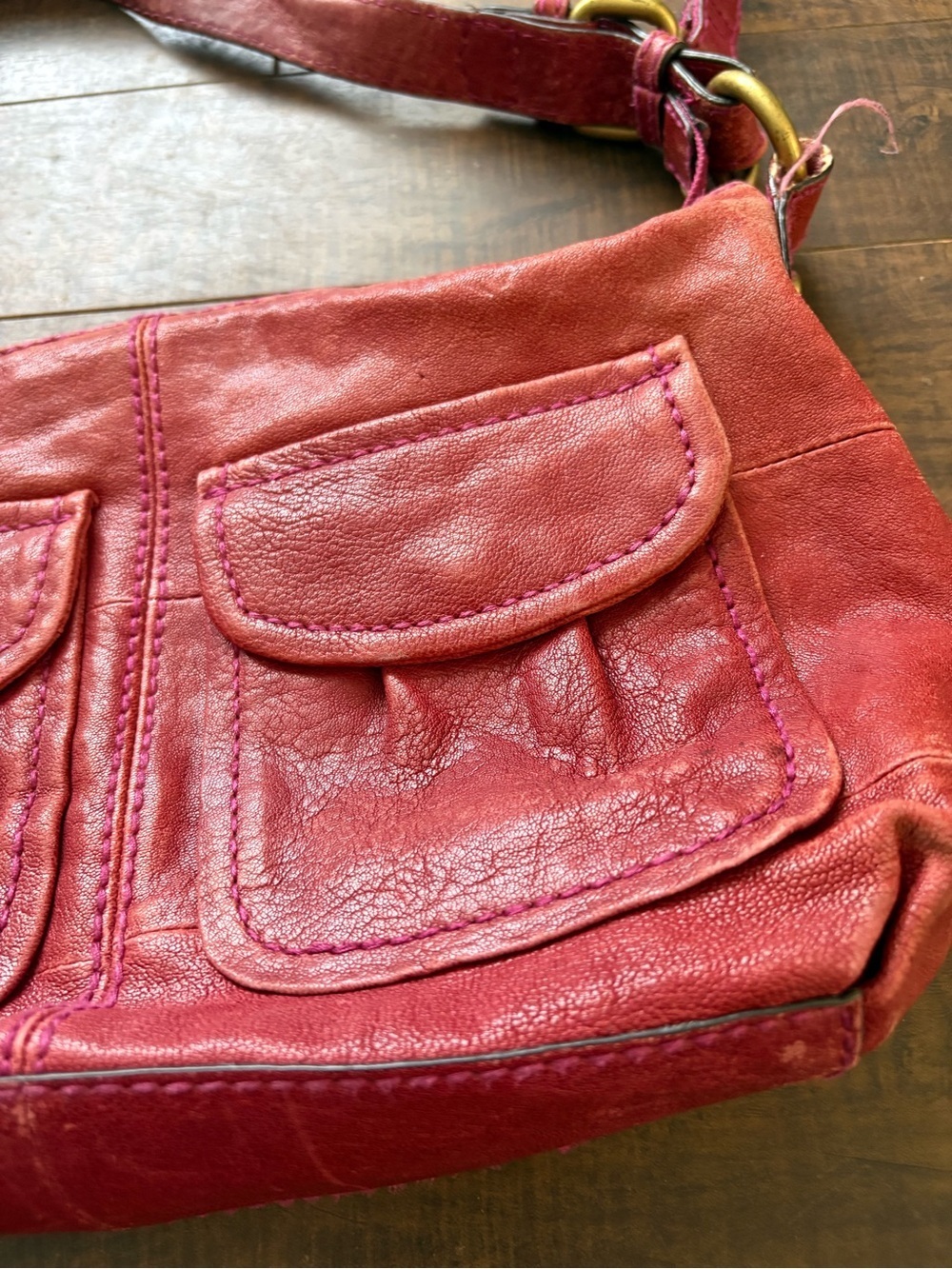 Vintage Long Live  Red Leather Shoulder Bag - Picture 12 of 14